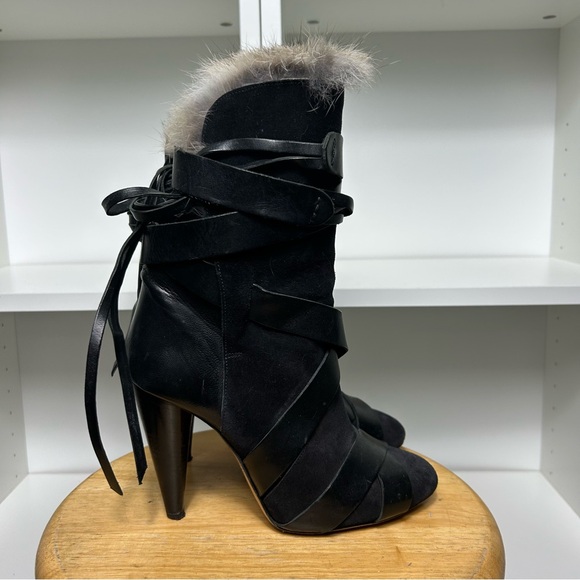 Isabel Marant Elegant Black Women's black suede rabbit fur heels - Picture 1 of 8